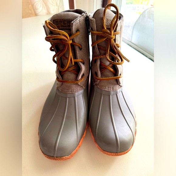 Sperry Shoes - Sperry Duck Boots-Grey/Tan size 8 women’s